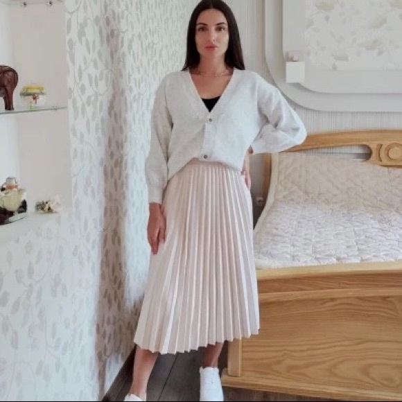 Grey Knit Cardigan - Picture 6 of 14